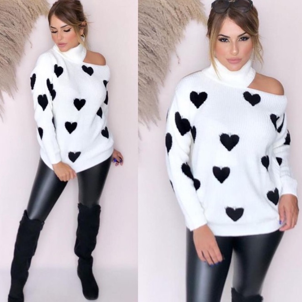 Cutout long sleeve hearts sweater (Perfect for Valentines)